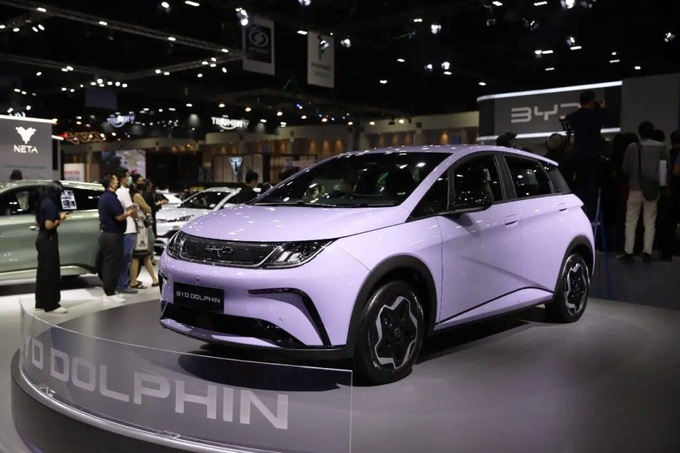 Điểm danh 10 mẫu xe điện bán chạy nhất ở thị trường ô tô lớn nhất thế giới - 2 Điểm danh 10 mẫu xe điện bán chạy nhất ở thị trường ô tô lớn nhất thế giới
